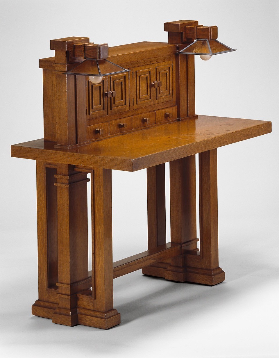 Frank Lloyd Wright and George Mann Neidecken, desk from the Avery Coonley House, 1908. Oak and glass. Art Institute of Chicago.