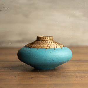 Hannie Goldgewicht - Squat Vase in Blue