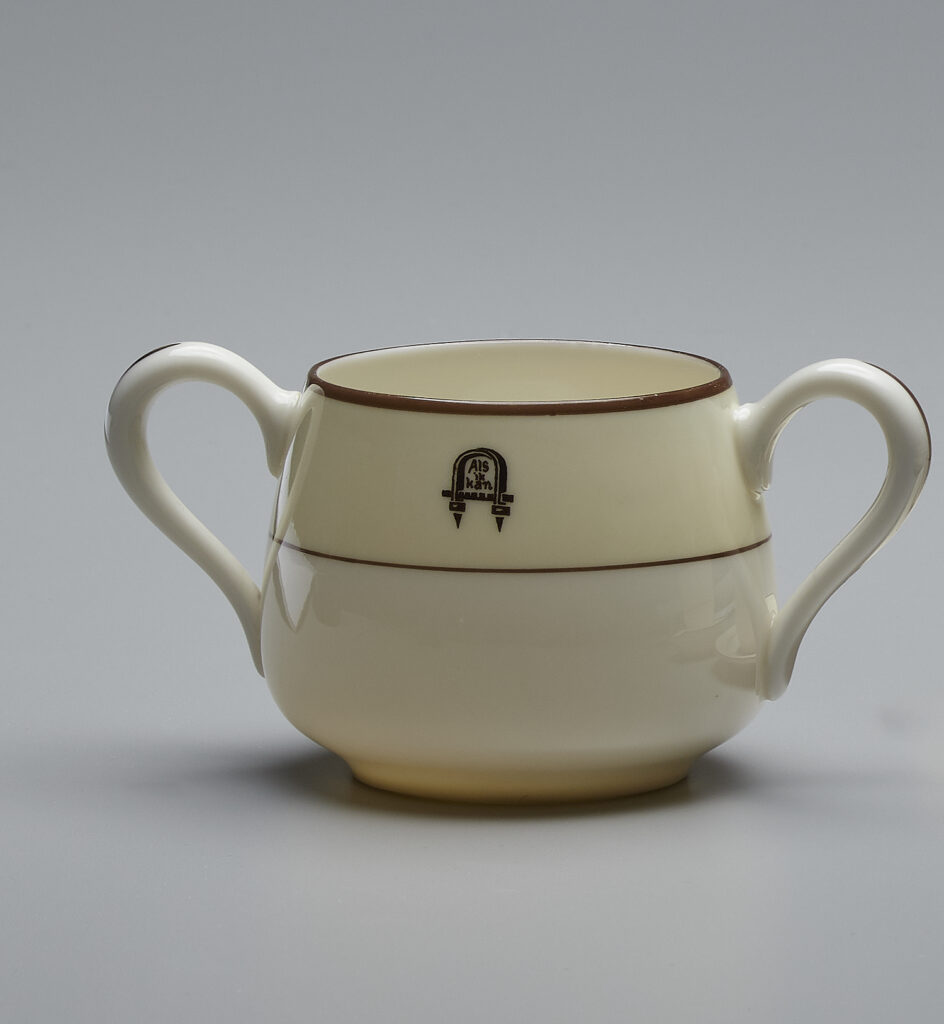 Sugar Bowl, Lenox, Incorporated, ca. 1913-15, Soft-paste porcelain, 2 1/2 x 5 1/4 inches. Gift of Jane Lipson Flueckiger, in Memory of Antoinette Lipson-Blok.